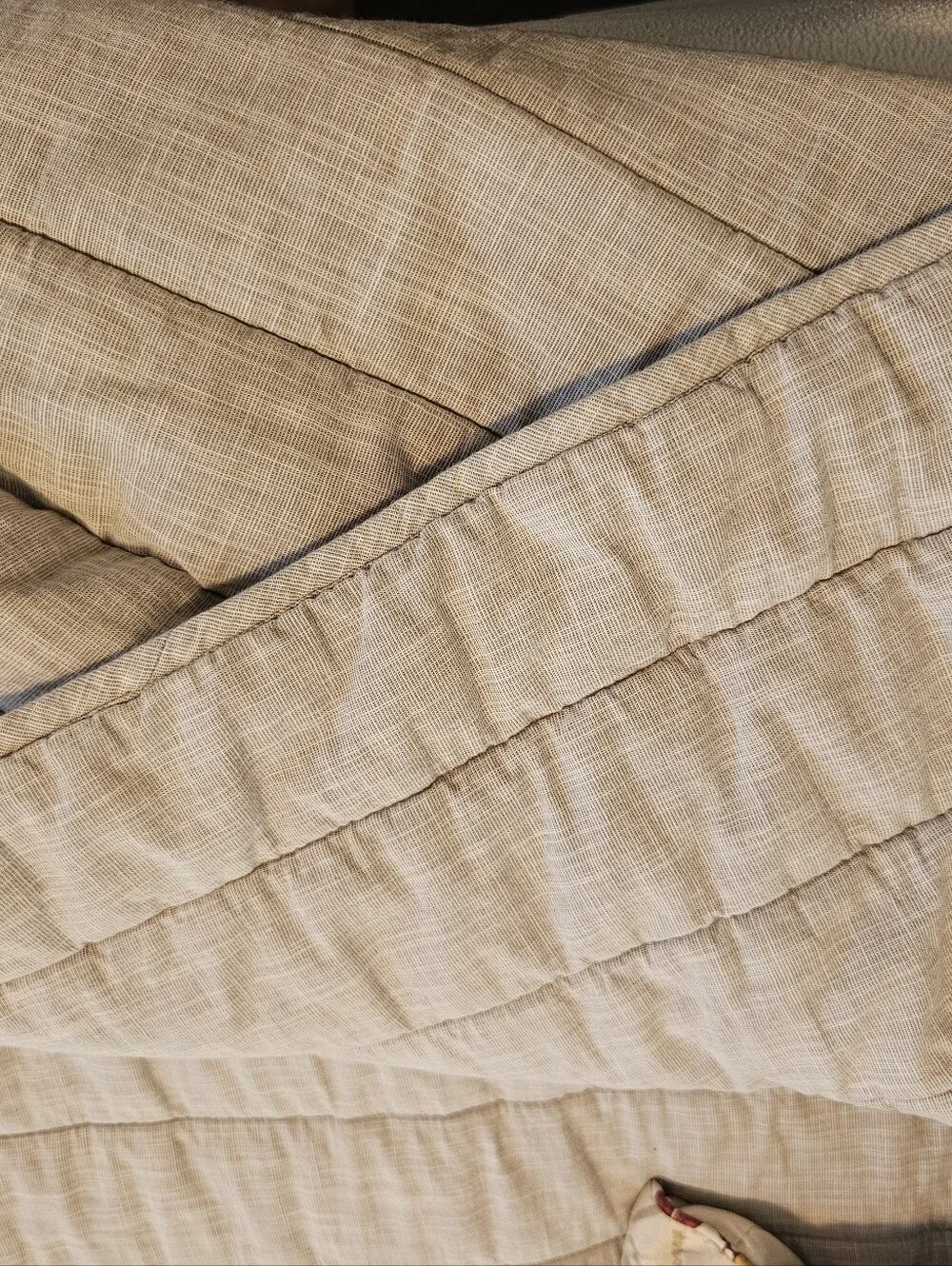 Grey Quilted Bedspread - Classic Linen-Look Bedding